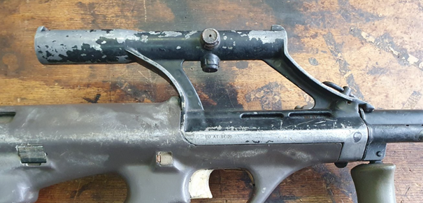 The old Steyr AUG model with an integrated optic sight, chambered for 5.56×45mm NATO 